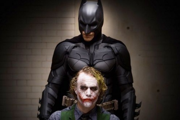 日本の吹き替えは最高 ハリウッド映画版バットマン ダークナイト の日本語吹き替えを見た海外の反応 すらるど 海外の反応