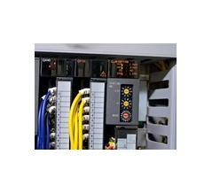 グラウンド散水用スプリンクラー制御装置の修理の為の調査作業を行いました。