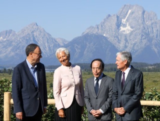 ジャクソンホールの雇用観と高官の反乱