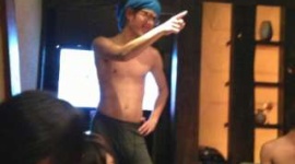 ピザーラ東大和店のアルバイトがシンクや冷蔵庫に入る写真を公開 → 事業本部が謝罪