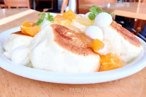 ミスター黒猫のカフェめぐり パンケーキを日本一実食 北海道