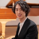 ピアニスト角野隼斗、ギネス世界記録認定「屋内のリサイタルで販売されたチケットの最多枚数」