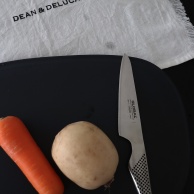 食感がクセになる！味見が止まらない美味しさ！レンジで簡単 時短、リピート必至のデリ風 蓮根サラダ