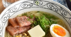 何度もリピしたくなる！松茸のお吸い物で塩ラーメン