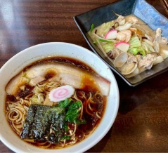 中央区愛宕にオープンした『長岡生姜醤油らーめん 三椒』『新潟ちゃんぽん たねや』『あんこ堂』『元気亭』で『ちゃんぽん白』『長岡生姜醤油ラーメン 三椒』ほか食べてみた。
