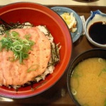 すき家のまぐろたたき丼酷すぎだと話題に・・・