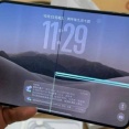 【超絶悲報】折りたたみスマホのiPhone Duo、早速購入者から「ディスプレイが壊れた」の報告が続々挙がってしまう・・・