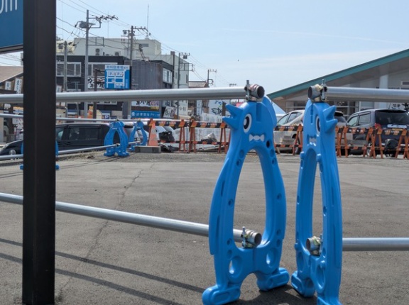 沼津港周辺をお散歩しました。すっかり春です。