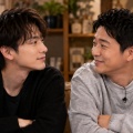 ​【佐藤健の真実・第3話】千鳥ノブと「週4で会う」異色コンビ。謎の猛アプローチとプライベートで見せる“素”の表情