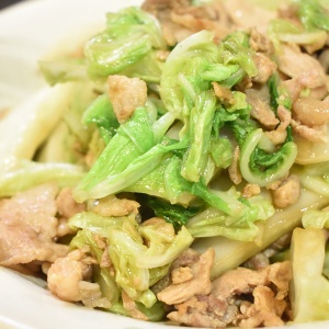 手早く♪豚肉と白菜のオイスターソース炒め