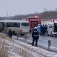 【磐越道バス事故】運転手の若山さん、昔からの運転中に寝てしまうクセが治らず、いつも生徒が横で話し相手係がいた模様ｗ