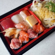 年々疲れやすくなってる気が…と、雀カラーの翼つくりました。