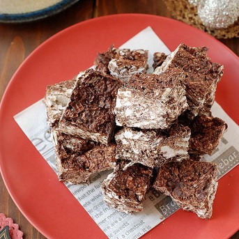 ドンキの大容量ウエハースでチョコクランチを作りました～