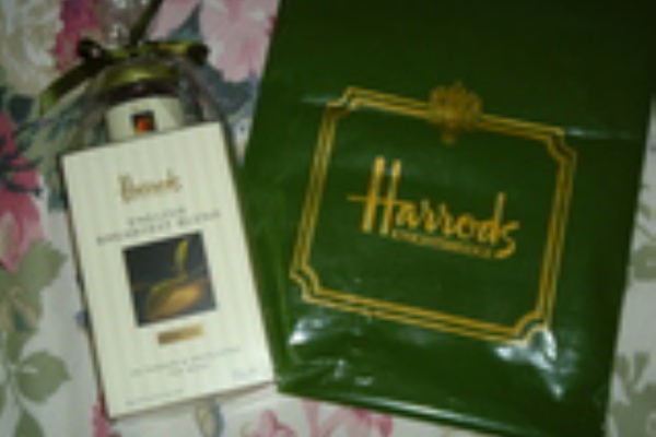 ハロッズ エコバッグ 計画 ハロッズの紅茶