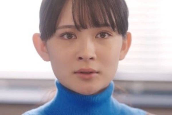 戸田菜穂　顔アップ 