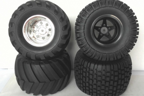 小鹿タミヤ製品⬛️初代ワイルドウィリー 黒⬛️ゴム製タイヤ Mysterious paddle tire Wild Willy 2 transforms into the