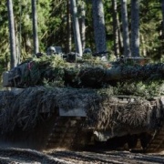 ドイツ軍第401装甲擲弾兵大隊が、射撃訓練センターで遅滞戦術訓練！