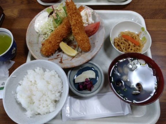 グルメ　飯田屋とあかり