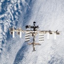 ロスコスモス、太陽フレア後のISSクルー避難情報を否定