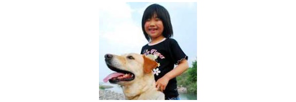 おぼれた少女を愛犬が泳いで救出！「ラブはわたしを救ってくれた神様」