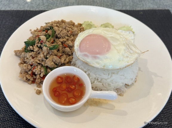 【CRAFTSMAN RAMA4】 at ラマ4世通り ~バンコク大学近く。カフェ・ランチ・作業におすすめな一軒家カフェ~