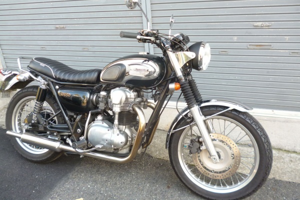 W650 純正　ヘッドライトステー KAWASAKI W650「ヘッドライトステーのカラーとΟリング交換