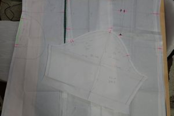 喪服のワンピースの型紙作り ゆうゆうの着物リメイク