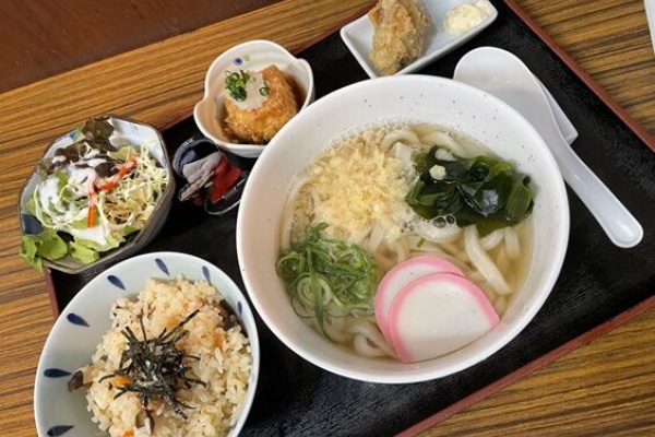 あっちこっち ここdeランチ - 2025年02月