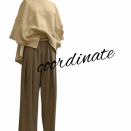 アシンメトリースウェットトップス×ウエストロゴタックパンツ