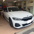 BMW G21 320dバッテリー交換