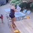 「チャンスは今だ！」いい子だった犬が突然見せた行動