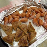 『【ドン引き】試食コーナーで食べ歩いてお腹を満たす←親がやったら恥ずかしすぎる行きすぎた節約術www』の画像