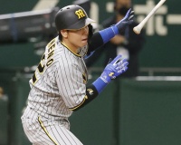 阪神の捕手ランク　梅野＞＞長坂＞＞＞＞＞坂本　でええか？
