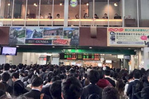 46年ぶりの上尾事件 Jr高崎線で高校生が飛び込みの影響で上尾駅で一般参賀が開催 電車遅延5 7 驚愕 事件 事故 犯罪の数々