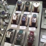 『限定カラー続々！！』の画像