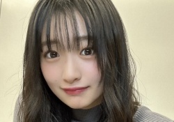 【速報】小島凪紗さん、前屈みになり膨らみがスゴいことに・・・これマジかよwwwwwww