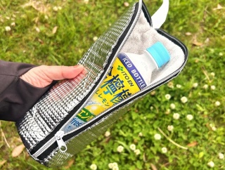 これ助かる…ペットボトルがずっと冷たいままの保冷カバーが想像以上に良かった