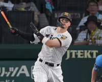 佐藤輝明、今年首位打者→来年3冠王という風潮
