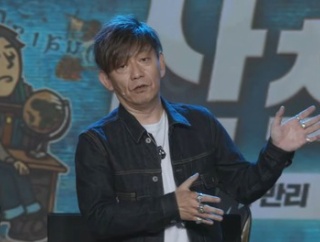 吉田P「FF14は次の10年に向かって進んでいます。2度目の新生をするという覚悟でゲーム自体を最先端のサービスに進化するという目標の下、ゼロからすべてを考え直しています」