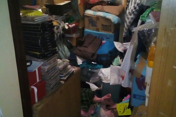 30歳みなしご女の汚部屋からの脱出 荷物にうもれる砂の女 4年後日記