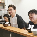 【驚愕】ラーメン屋で意味不明な事がｗｗｗｗ 店員「大盛り無料ですが？」バカ「いや、普通盛りで」俺「イラッ！」→結果！