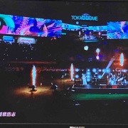 ���չ���B'z�Υ��å������ܺǽ��������夲��