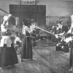 剣道4段でも凄いのに剣道8段とかどんな化け物なんだ