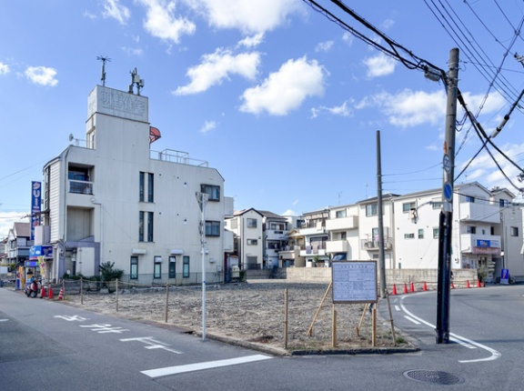 津之江町の「サボイ」跡地に物販店舗ができるみたい。工事は2027年2月から