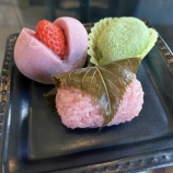 『《餅菓子と喫茶　日日》春のおすすめ「桜もち」』の画像