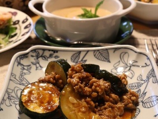 【夏野菜】定番以外にも旬の野菜がピリっと美味しくなるメニュー♪でも自分のためだけには中々…