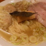 かくれんぼ　です