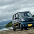 中国BYDが日本で発売した軽EV｢RACCO(ラッコ)｣､発売2週間で受注1000台超 購入者の8割が最上位の｢300プレミアム｣