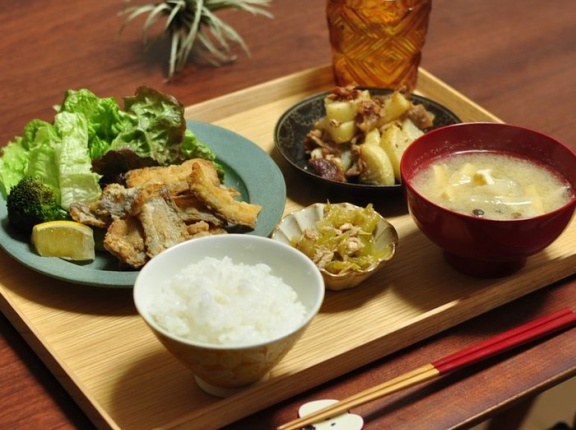 魚嫌いのオットに週に一度くらいは魚メニューにしようと努力中【太刀魚の竜田揚げ】で晩ごはん