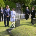 石破首相、義人イ・スヒョン氏の墓参り…現職首相の中では初めて＝韓国の反応